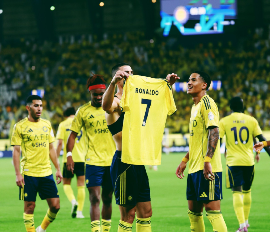 马内前插过, 赛位列中下 马内前插过, 赛位列中下