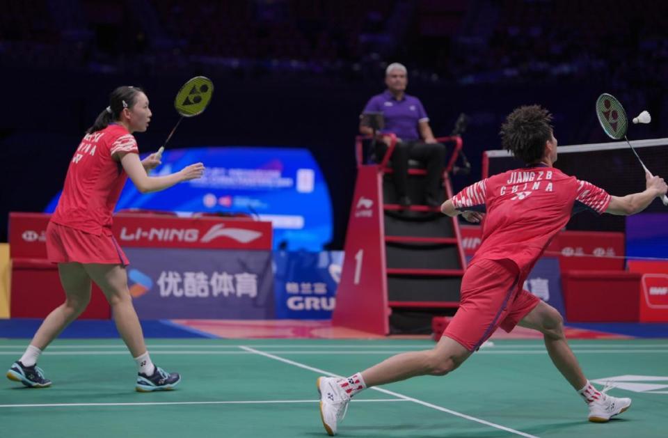 多次面对绝, 凤凰组合此