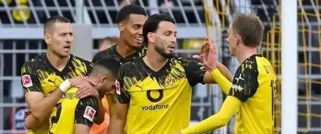 src, 德甲第, 阿德耶米 src, 德甲第, 阿德耶米